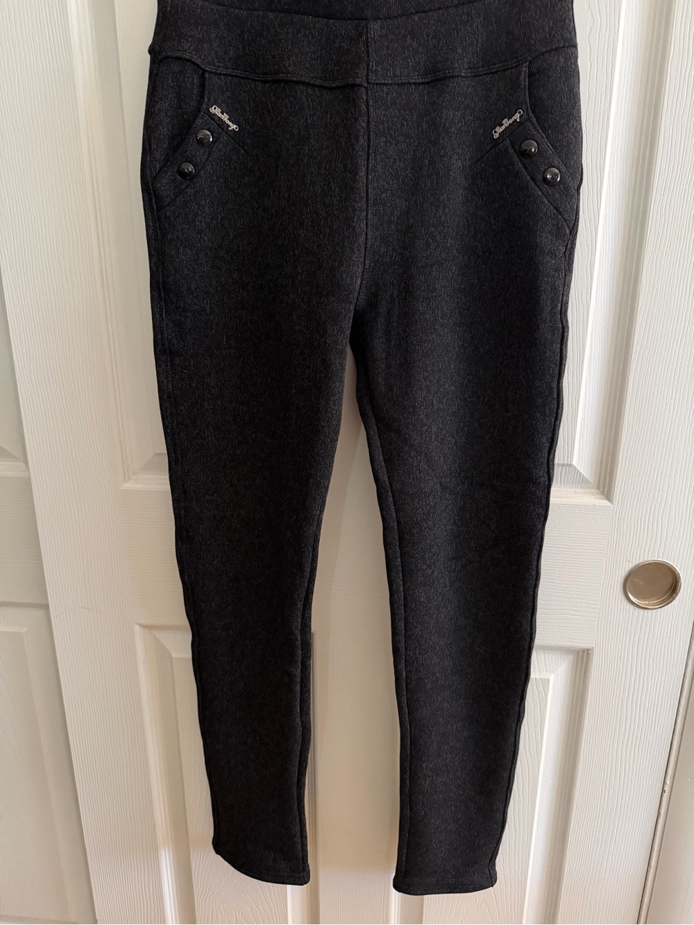 Cozy Black Pull-On Leggings with Button-Detail Pockets